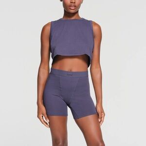 SKIMS Cropped Tank in Navy - Size M